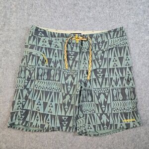 Patagonia Boardshorts Mens 34 Wavefarer 9" Inseam Green Aztec Swimming Geometric